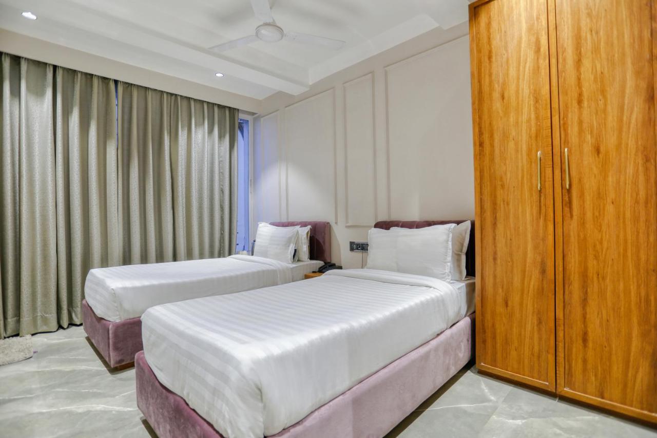 Hotel Pavilion インドール エクステリア 写真